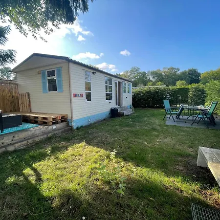 Ibiza In Natuurlijke Omgeving * 베르헨옵쏨