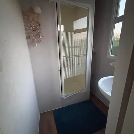 캠프장 Ibiza In Natuurlijke Omgeving 베르헨옵쏨