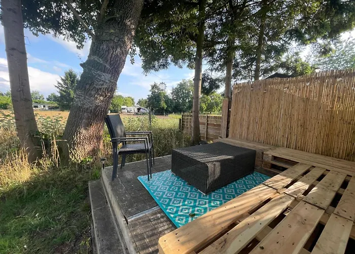 캠프장 Ibiza In Natuurlijke Omgeving 베르헨옵쏨